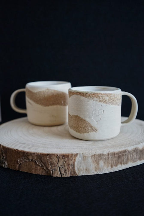 Taza artesanal hecha a mano